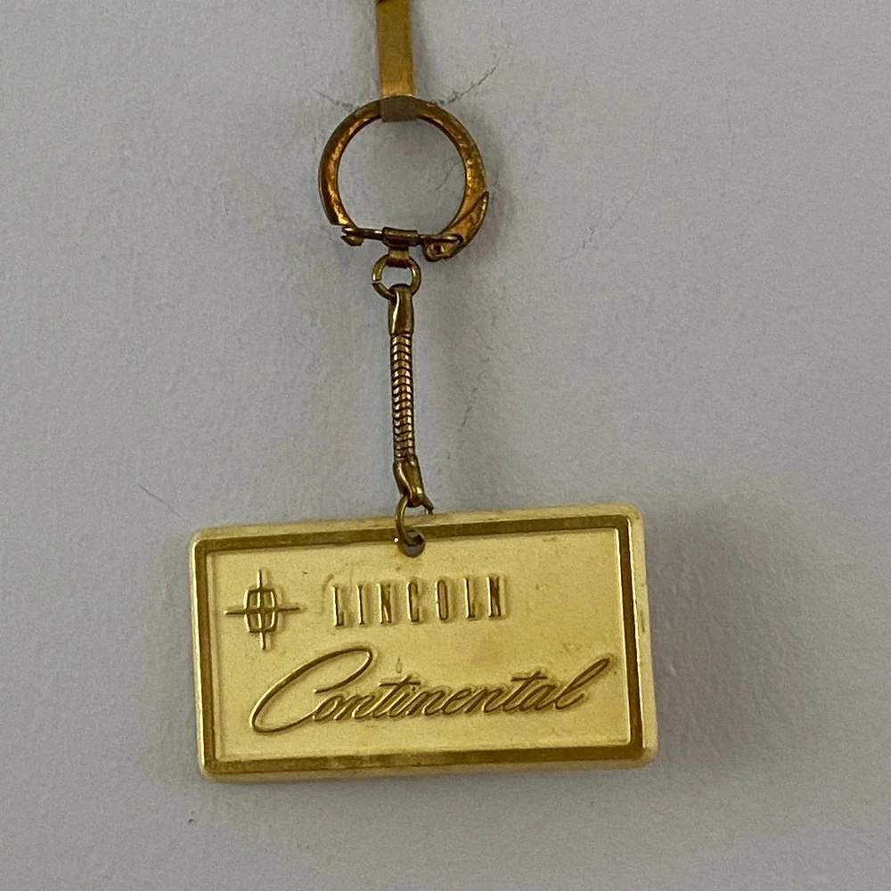 Lincoln Continental Key Chain Fob Men OS Gold Vintage Snake Chain Star Mark IV V